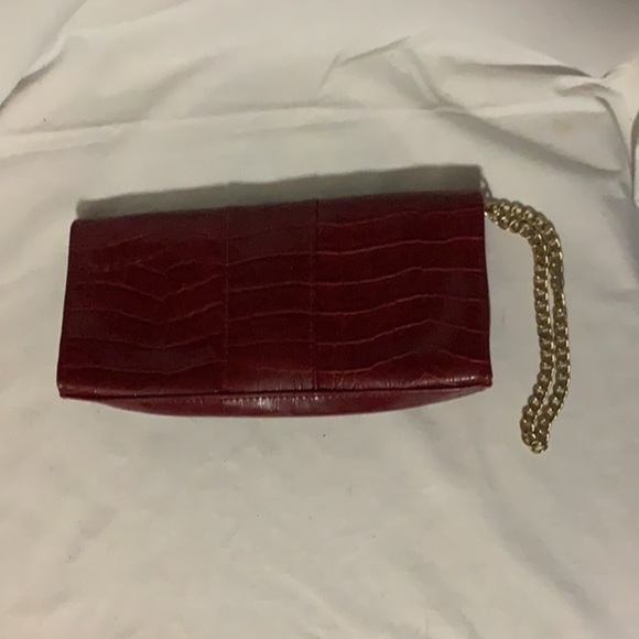 VINTAGE VEGAN CLUTCH - Picture 5 of 10